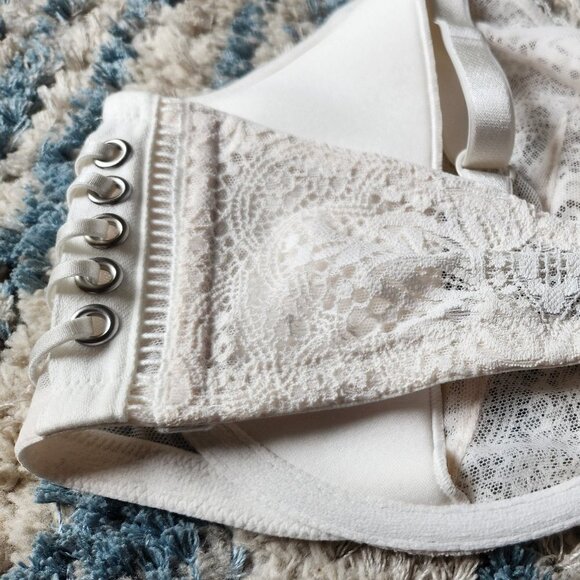 Victoria's Secret Cage Side White Lace Push Up Bra 38DD || EUC - Picture 7 of 13